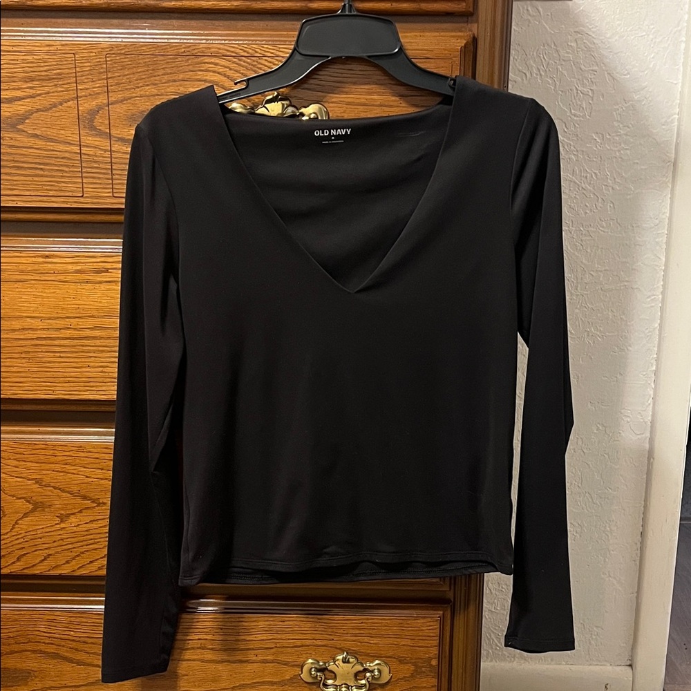 Old Navy Women's Elegant Black V-Neck Long Sleeve Top